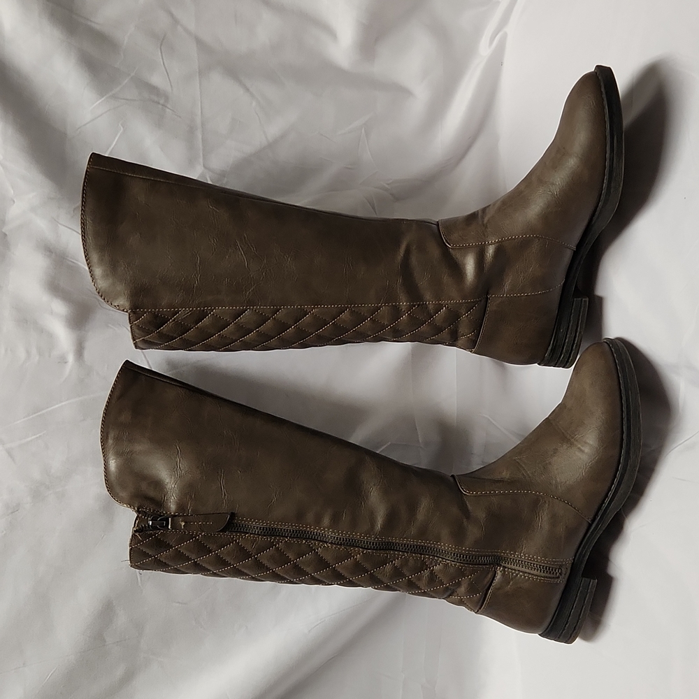 Bongo Boots, Taupe, low heel, outer zipper, 8